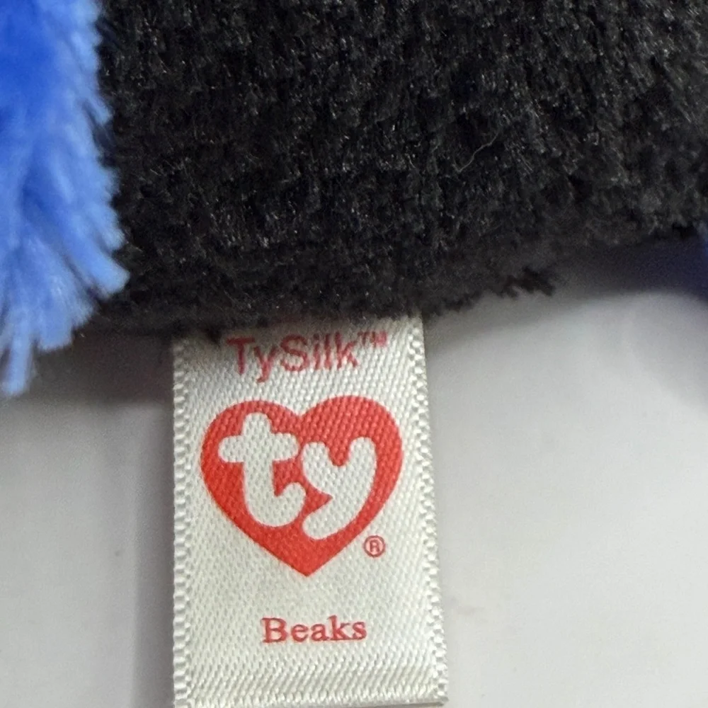 2018 BeaksTy Plush Toucan Toy with Black and Rainbow Colors